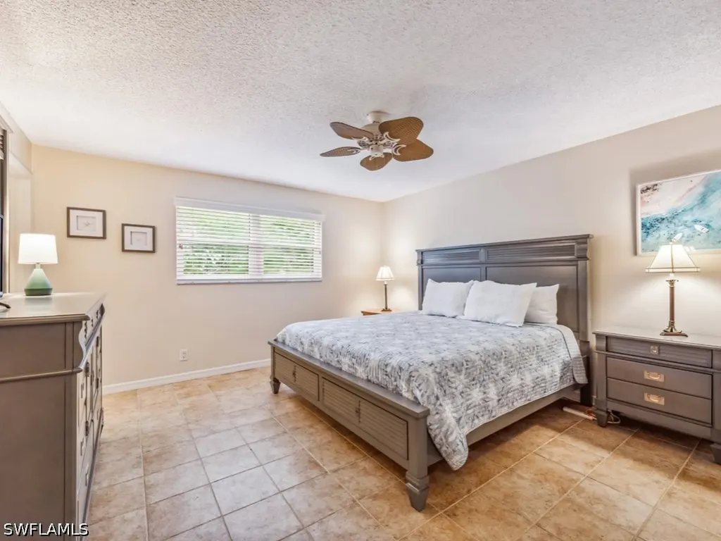 578 Broad Avenue S Naples FL 34102