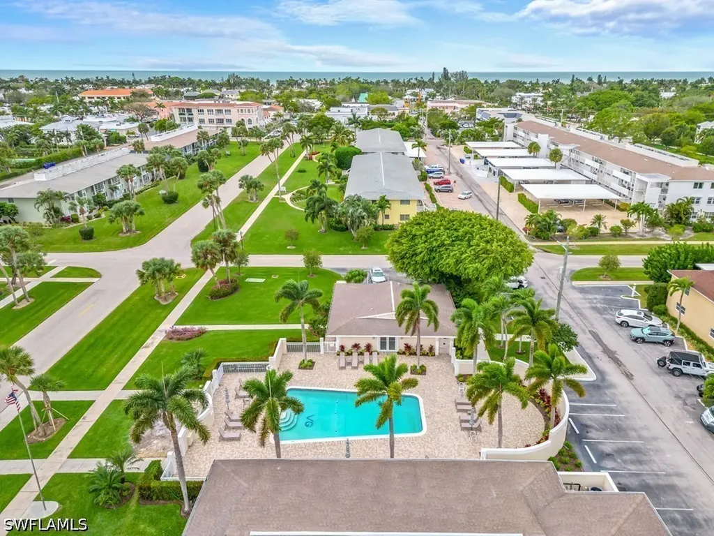 578 Broad Avenue S Naples FL 34102