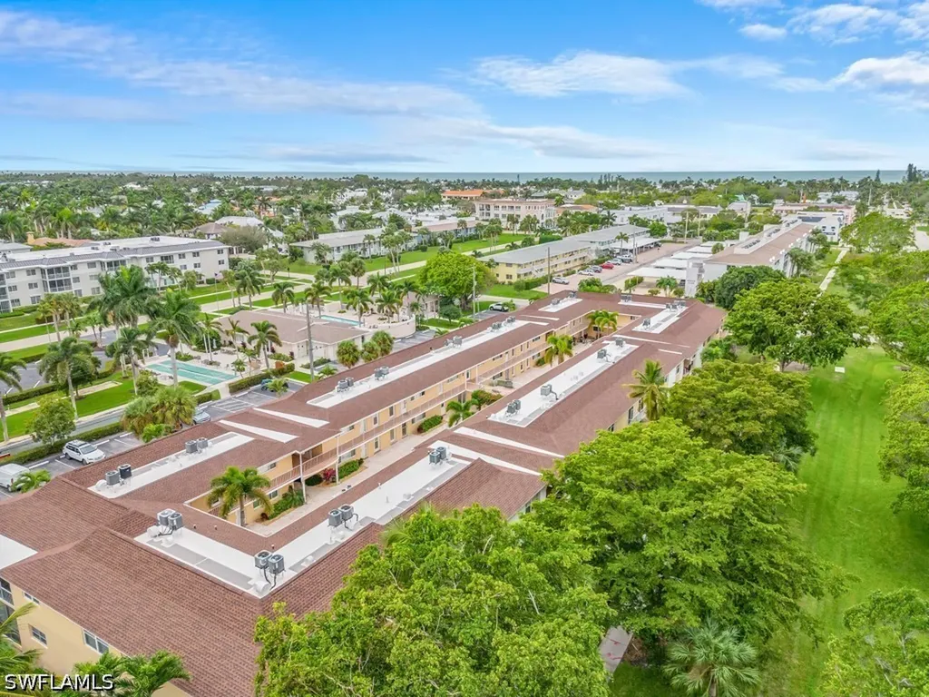 578 Broad Avenue S Naples FL 34102