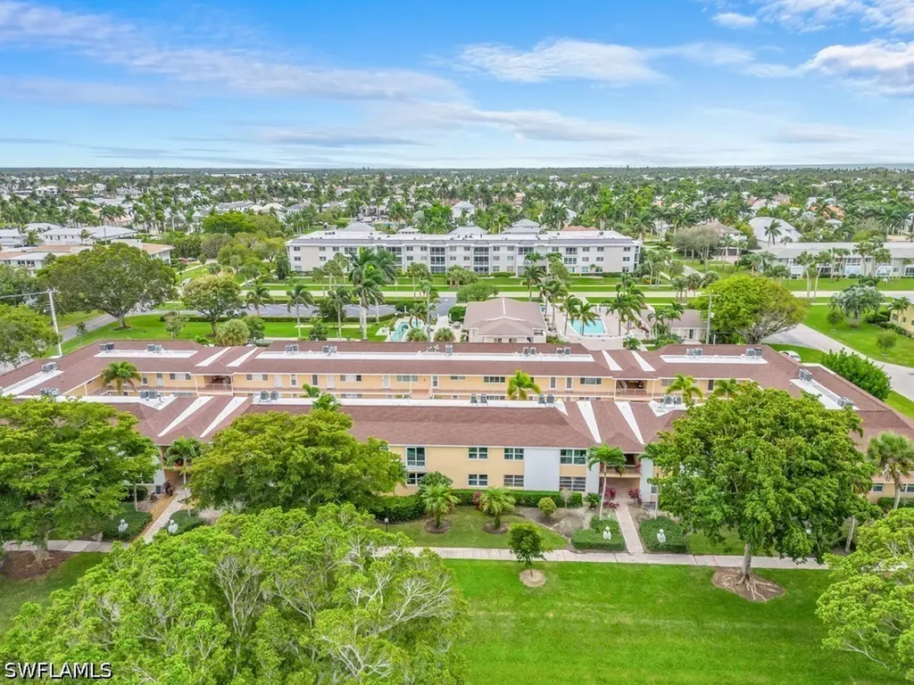 578 Broad Avenue S Naples FL 34102