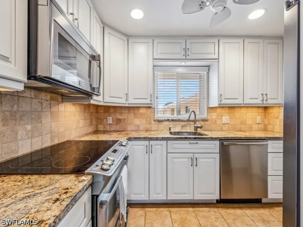 578 Broad Avenue S Naples FL 34102