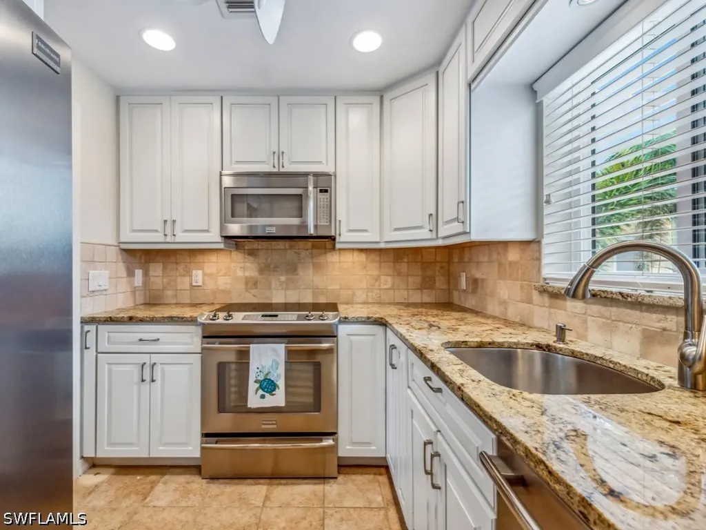 578 Broad Avenue S Naples FL 34102