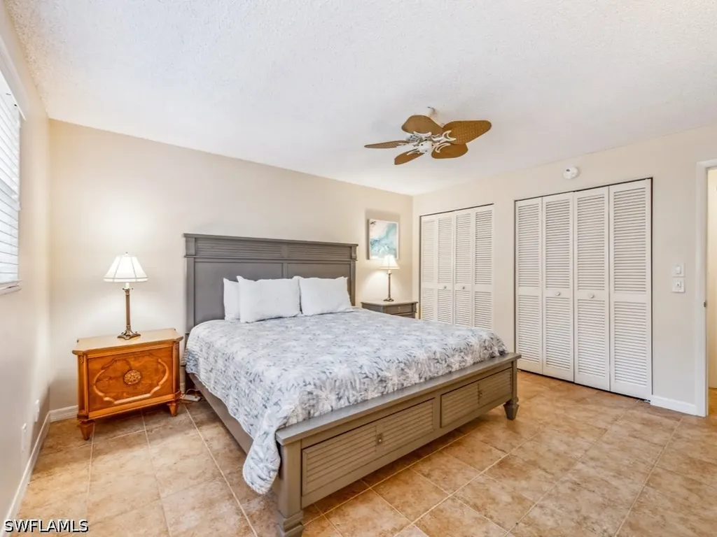 578 Broad Avenue S Naples FL 34102