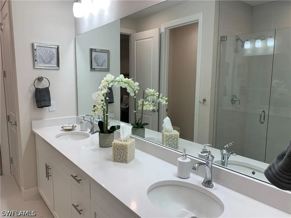 208 Indies Drive E Naples FL 34114