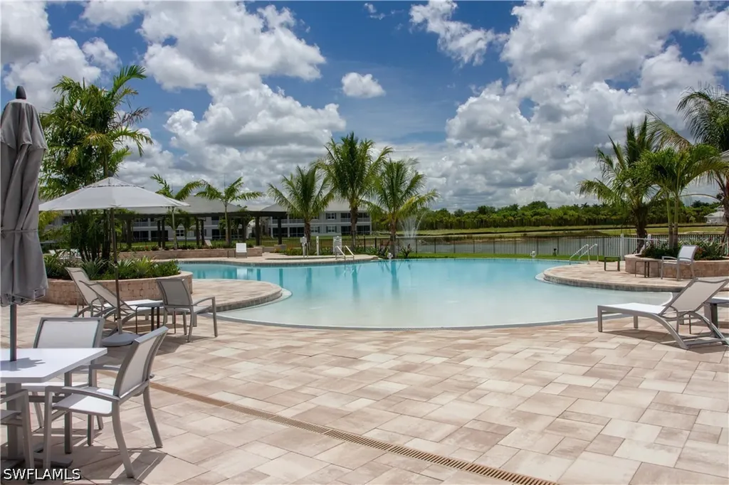 208 Indies Drive E Naples FL 34114
