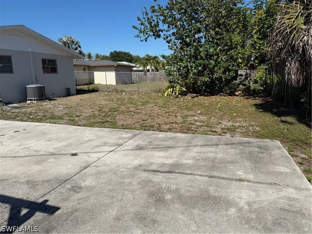 40 1st Street Bonita Springs FL 34134