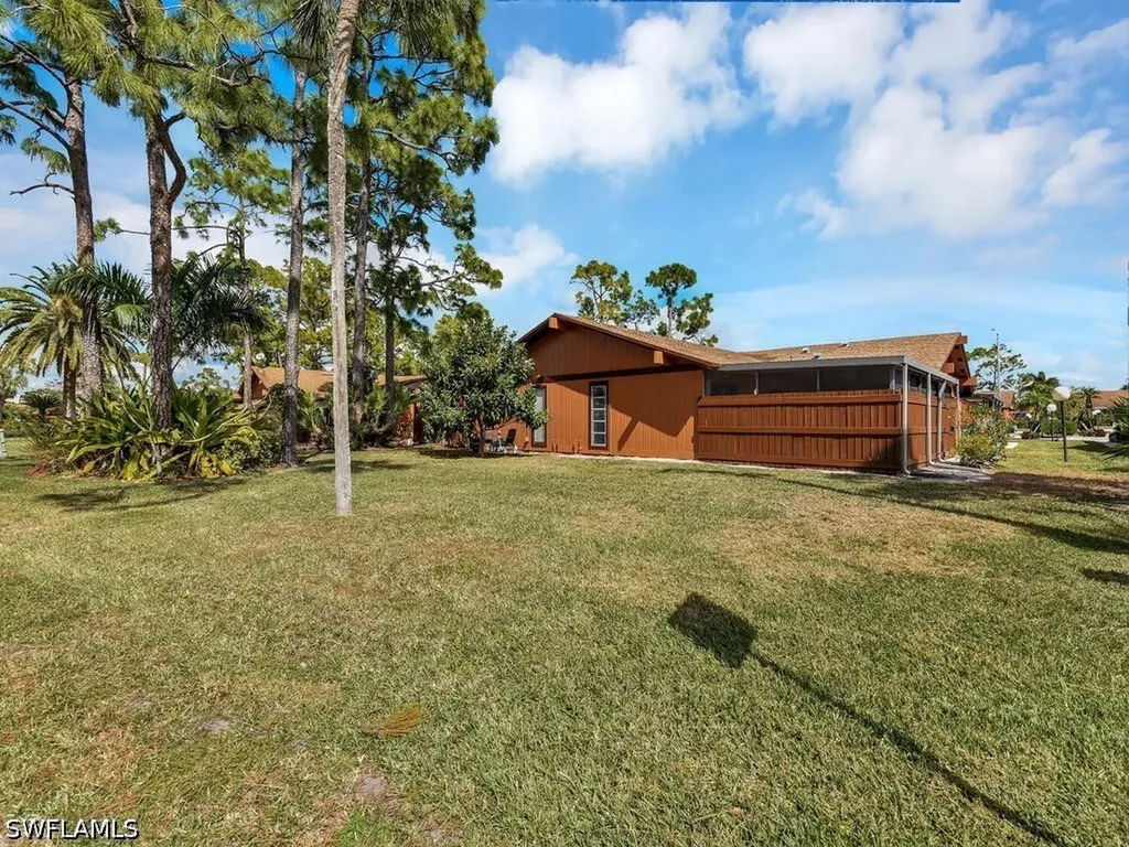 5620 Foxlake Drive North Fort Myers FL 33917
