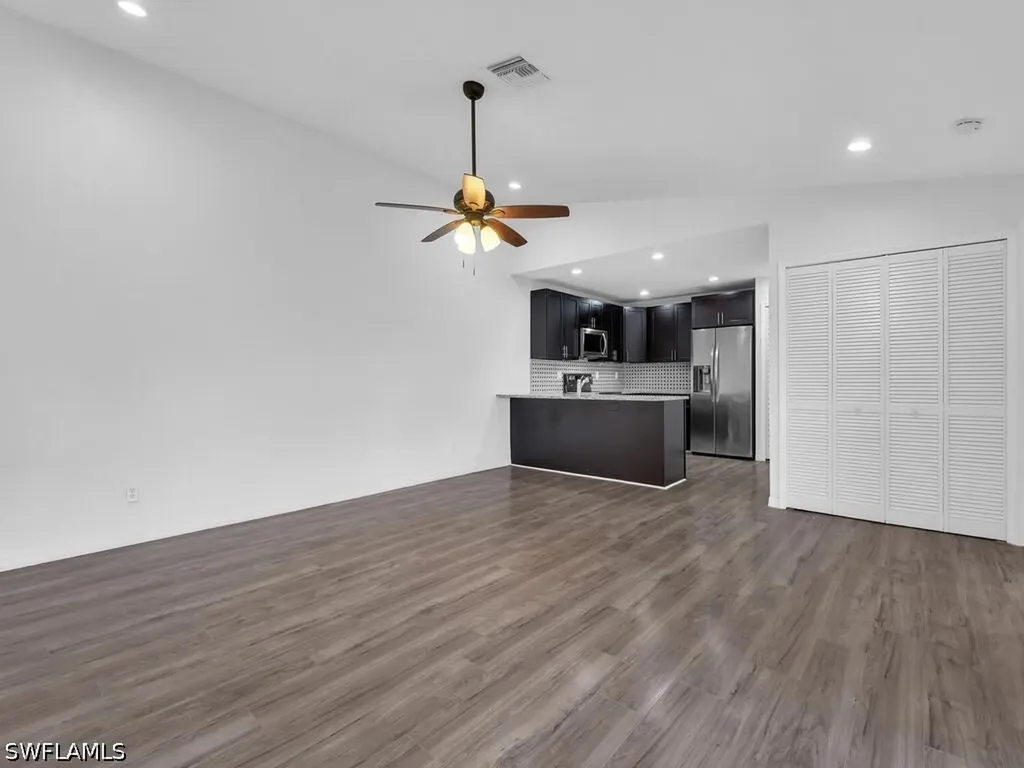 5620 Foxlake Drive North Fort Myers FL 33917