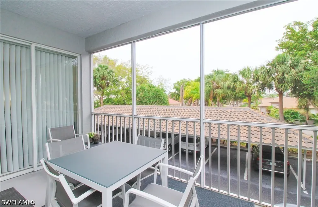 519 Roma Court Naples FL 34110