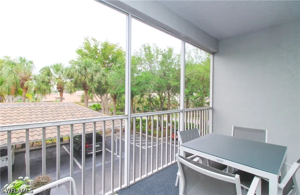 519 Roma Court Naples FL 34110