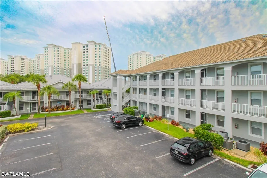519 Roma Court Naples FL 34110