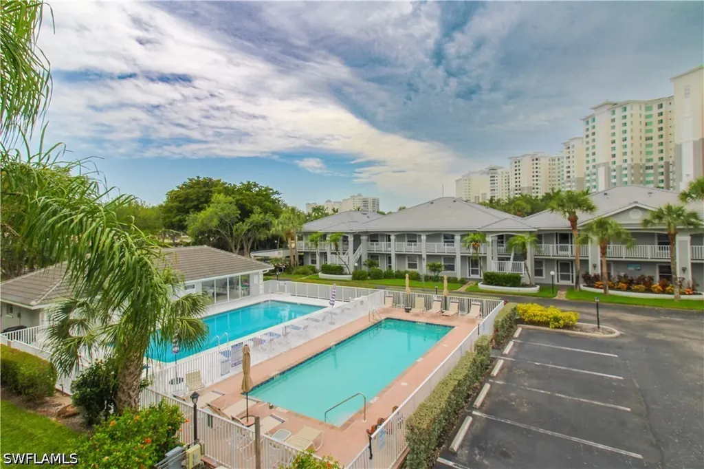 519 Roma Court Naples FL 34110