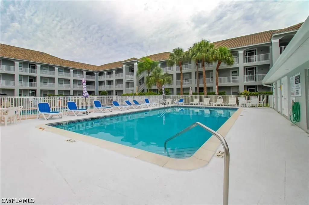 519 Roma Court Naples FL 34110
