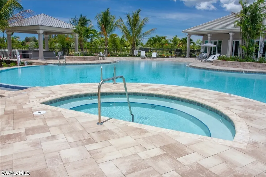 262 Indies Drive Naples FL 34114
