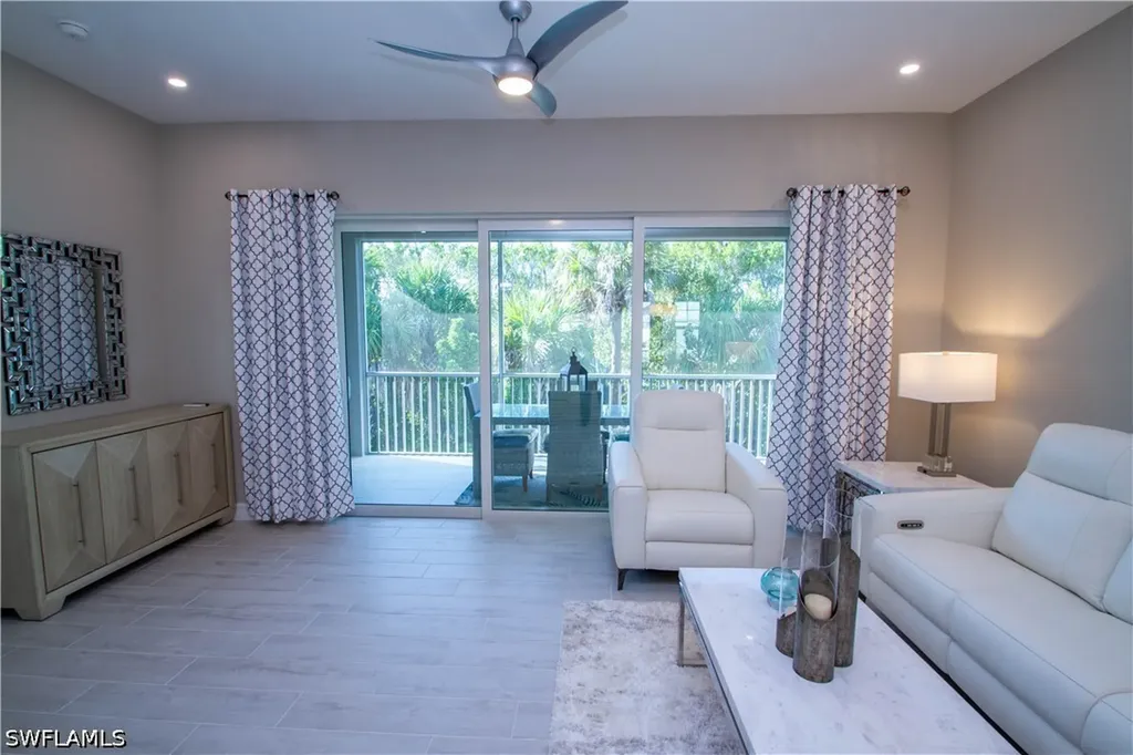 262 Indies Drive Naples FL 34114