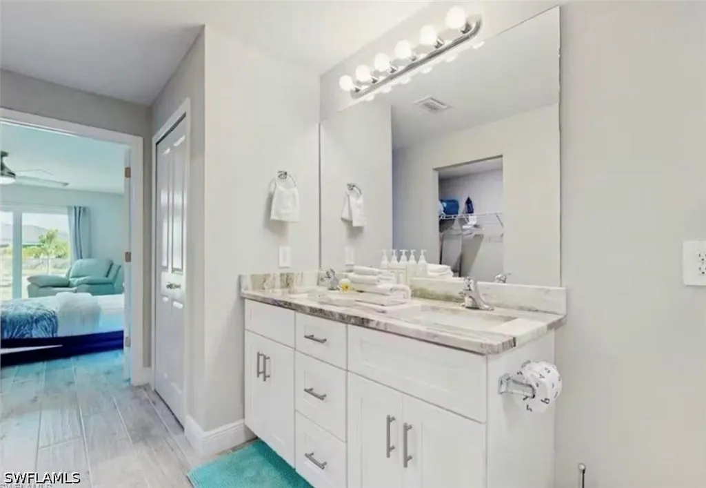 1341 NE 2nd Street Cape Coral FL 33909