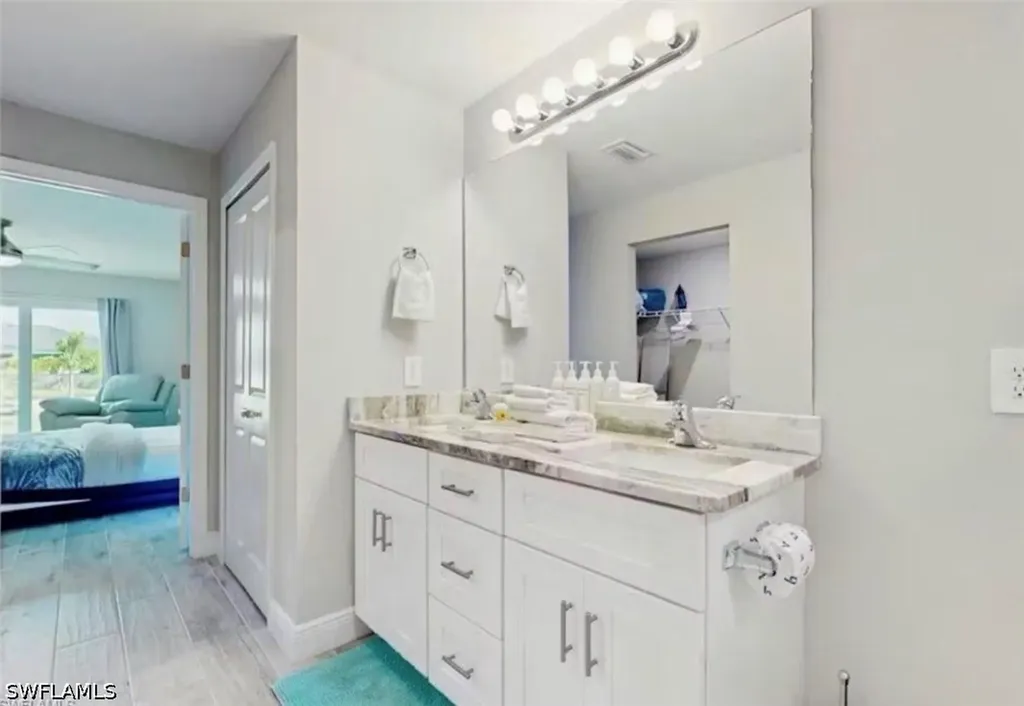 1341 NE 2nd Street Cape Coral FL 33909