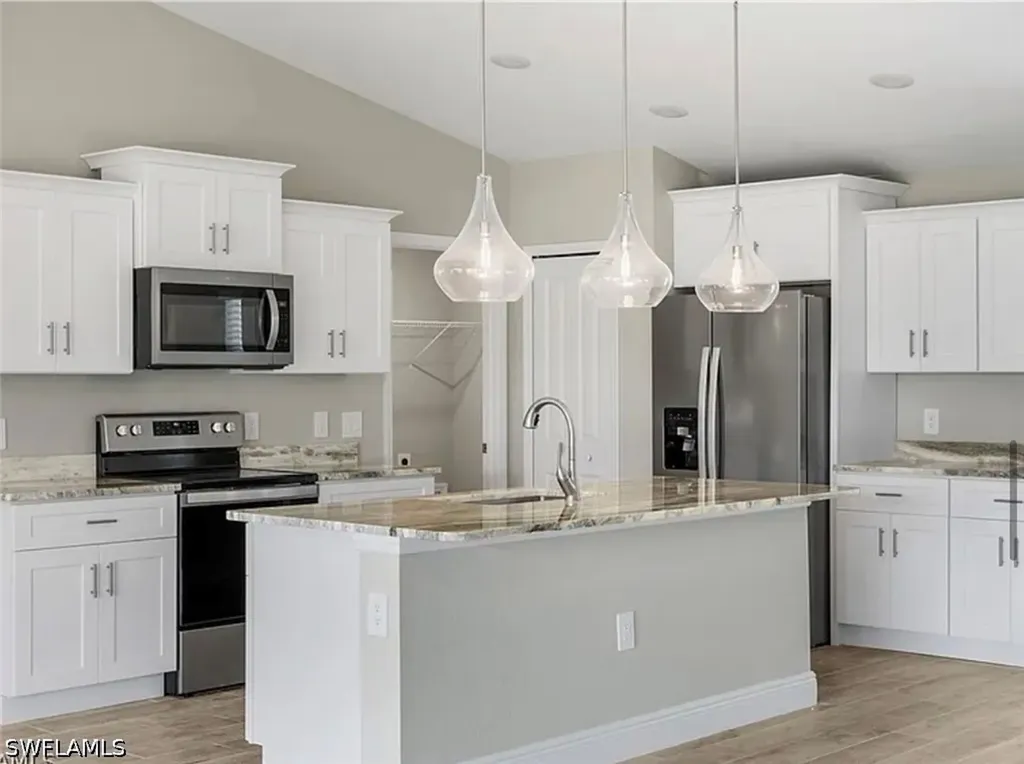 1341 NE 2nd Street Cape Coral FL 33909
