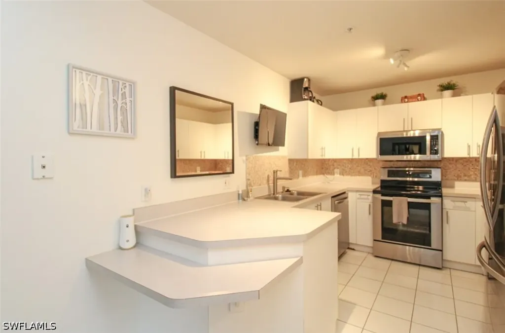 519 Roma Court Naples FL 34110