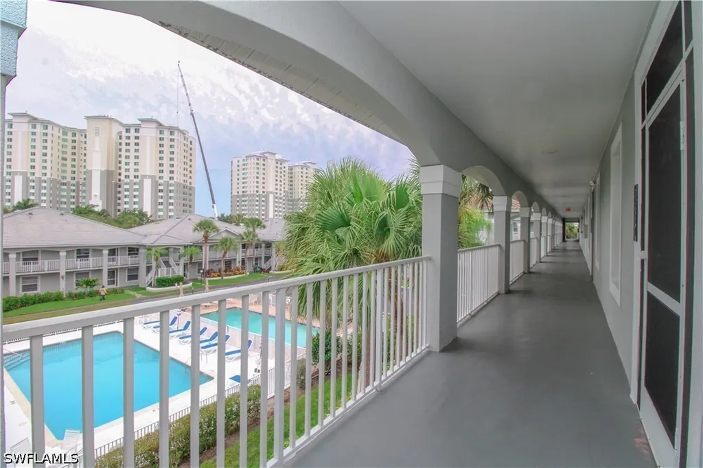 519 Roma Court Naples FL 34110