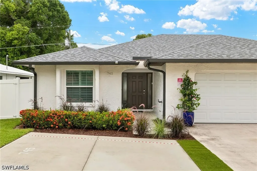 745 91st Avenue N Naples FL 34108
