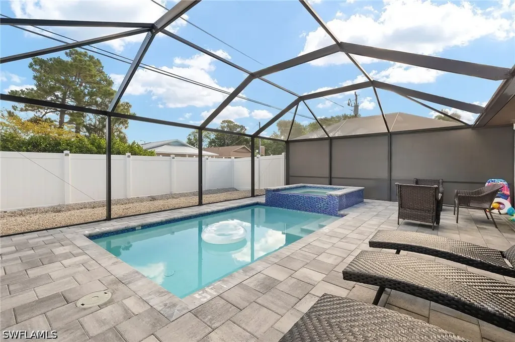 745 91st Avenue N Naples FL 34108