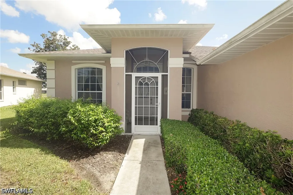 6820 Lone Oak Boulevard Naples FL 34109