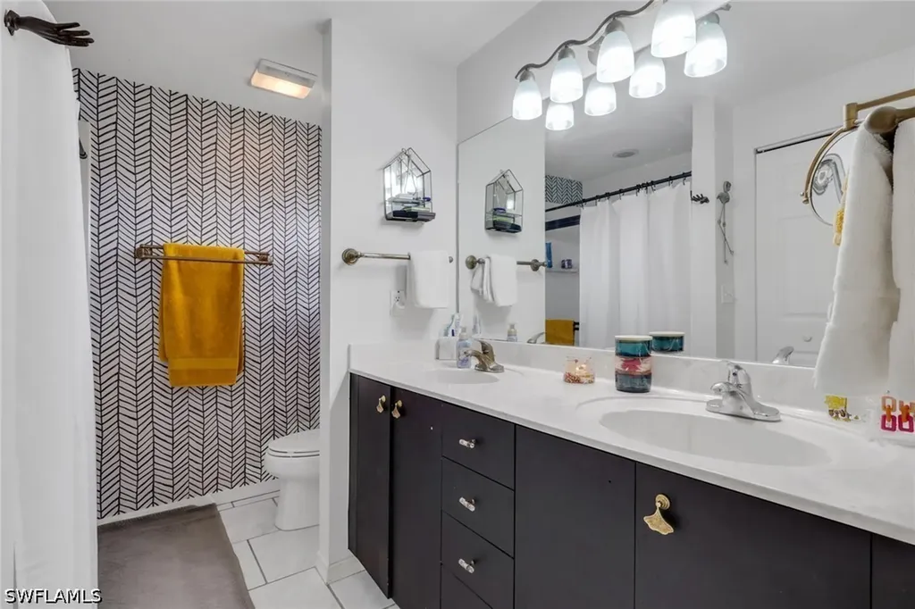 1835 W Crown Pointe Boulevard Naples FL 34112