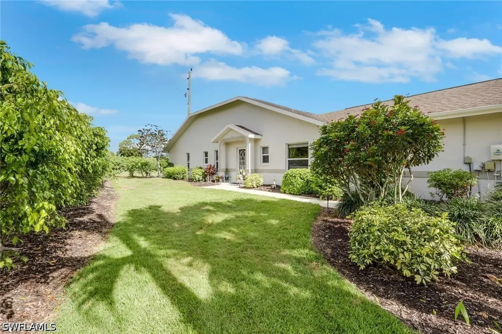 1835 W Crown Pointe Boulevard Naples FL 34112
