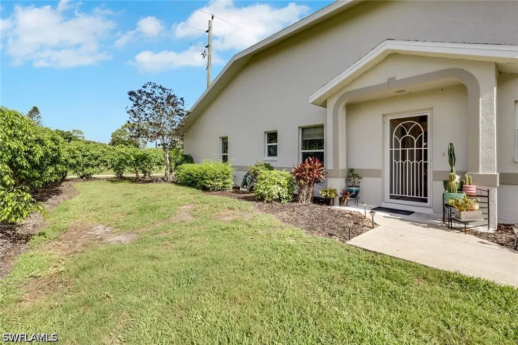 1835 W Crown Pointe Boulevard Naples FL 34112