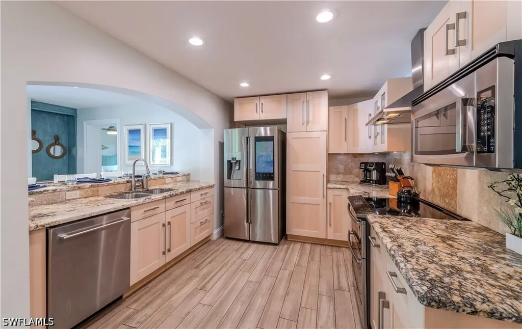 1385 Wisconsin Drive Naples FL 34103