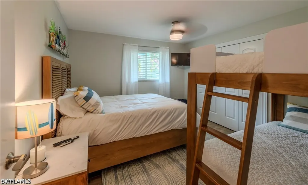 1385 Wisconsin Drive Naples FL 34103