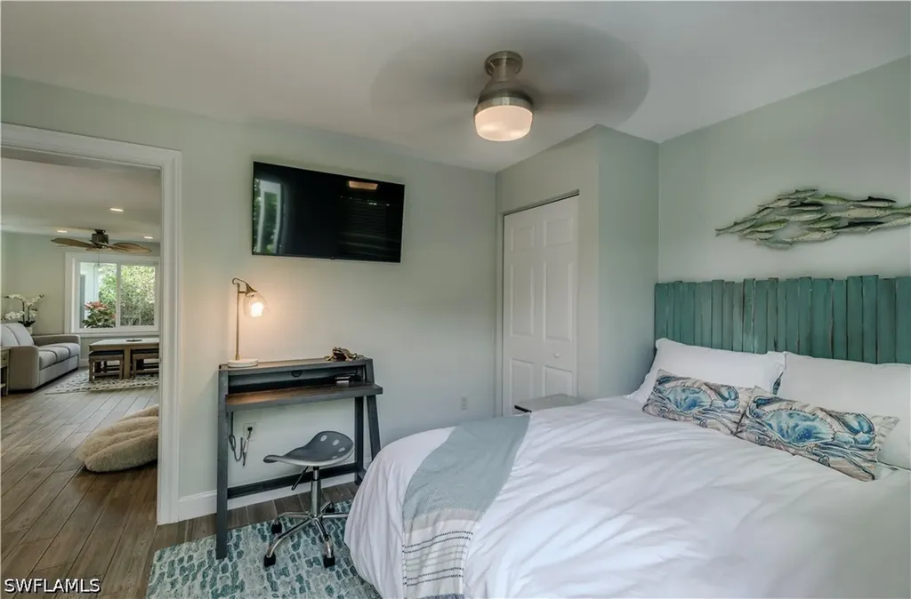 1385 Wisconsin Drive Naples FL 34103