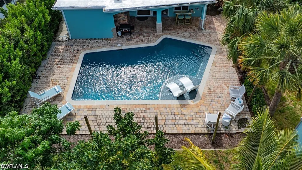 1385 Wisconsin Drive Naples FL 34103