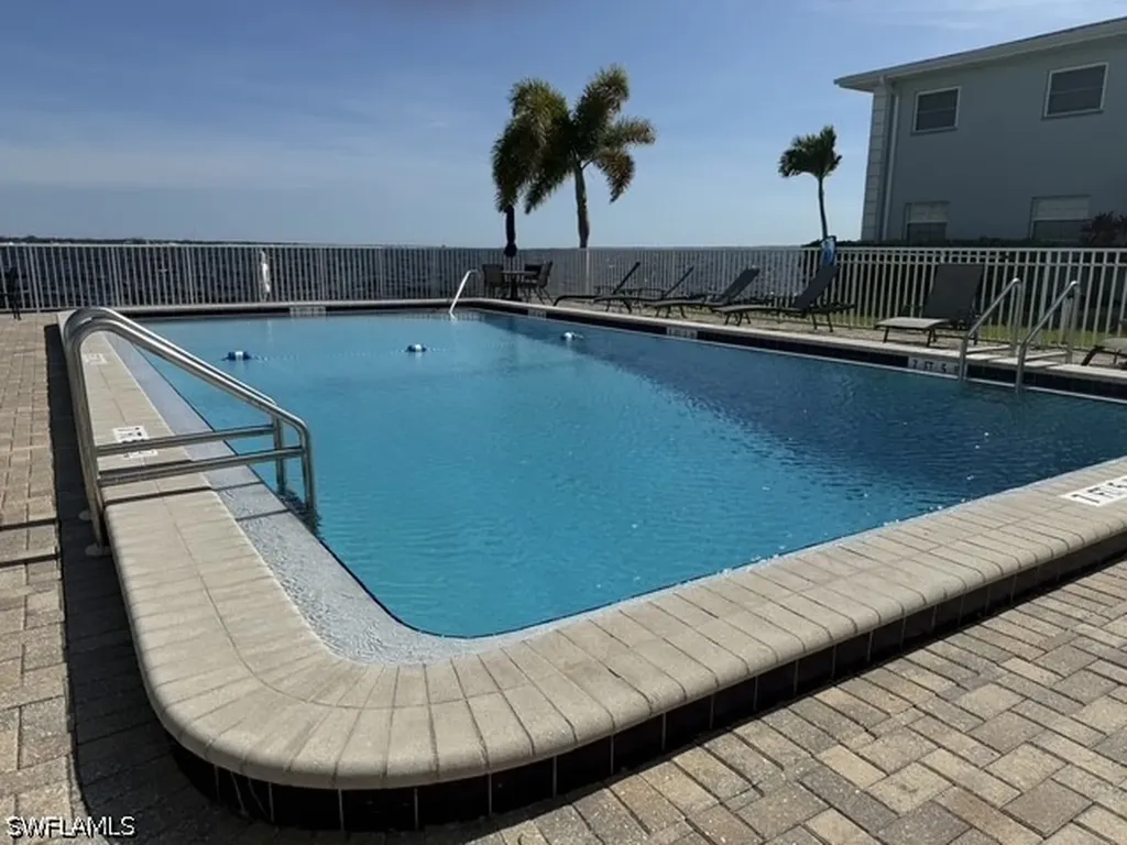 3328 N Key Drive North Fort Myers FL 33903