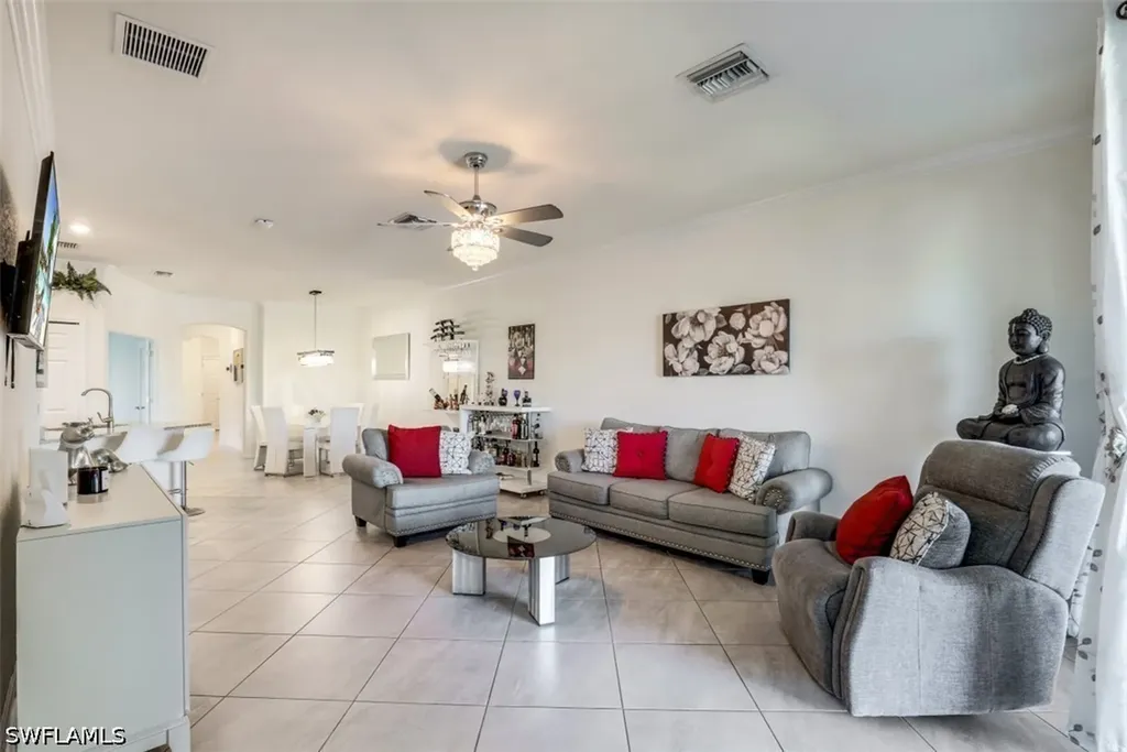 1839 Alameda Drive Naples FL 34120