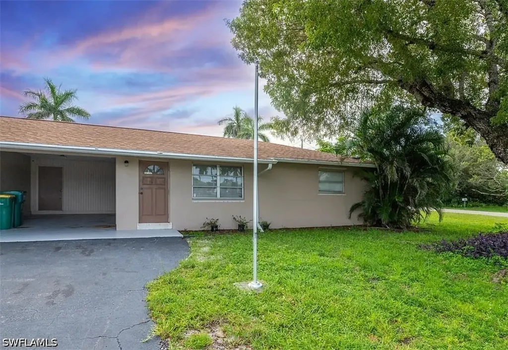 4004 12th Street N Naples FL 34103
