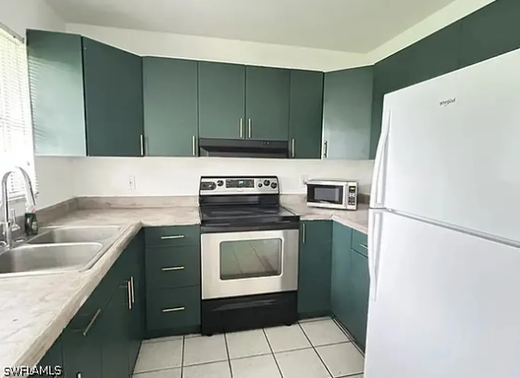 4004 12th Street N Naples FL 34103