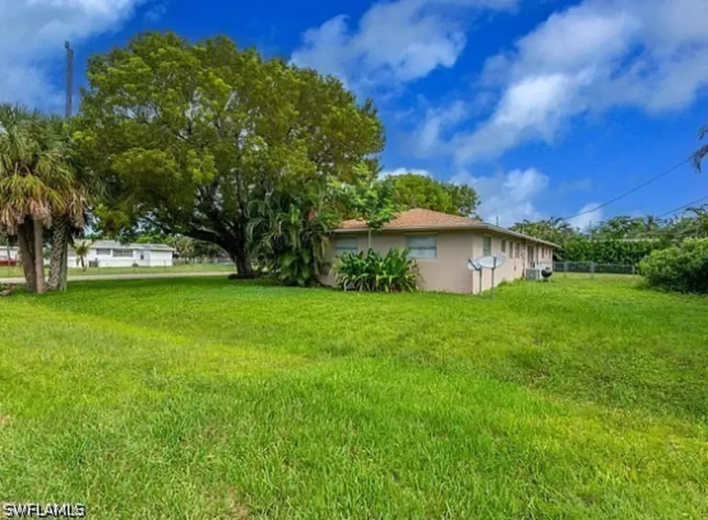 4004 12th Street N Naples FL 34103