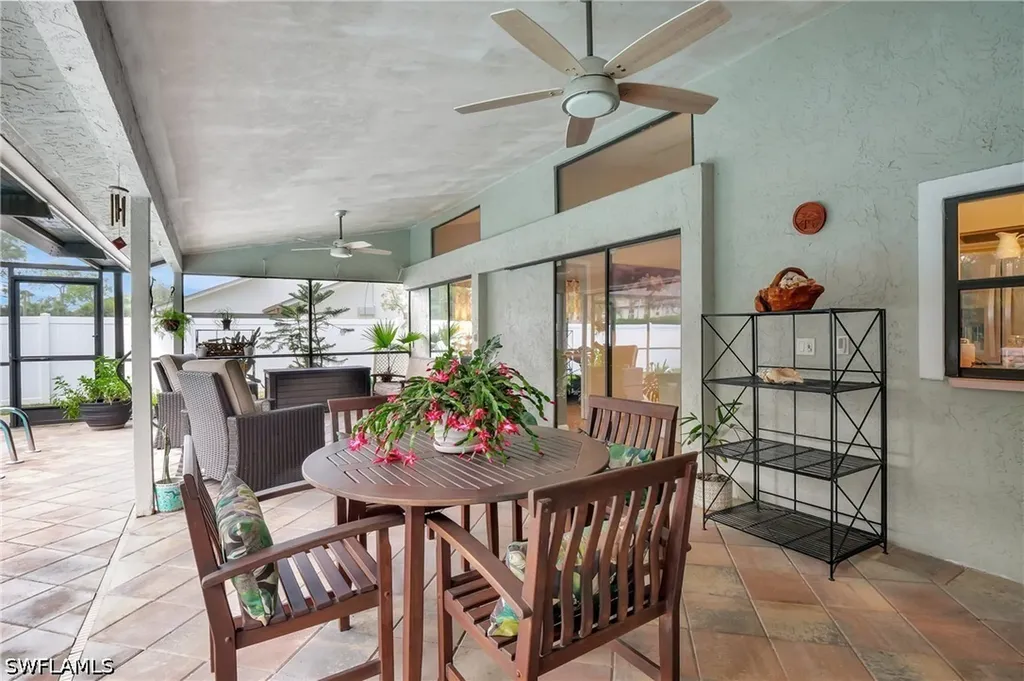 194 Wickliffe Drive Naples FL 34110