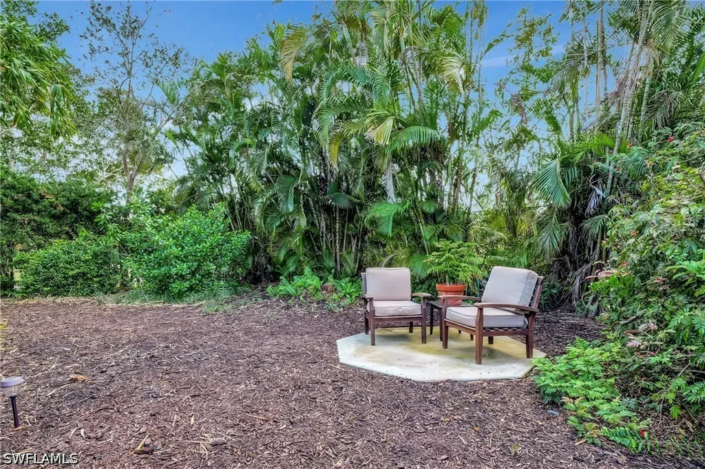 194 Wickliffe Drive Naples FL 34110