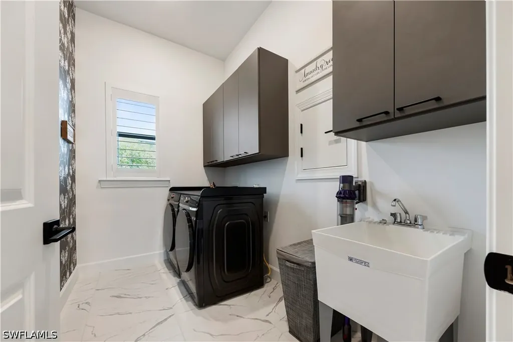 20422 Pebble Glen Drive Estero FL 33928