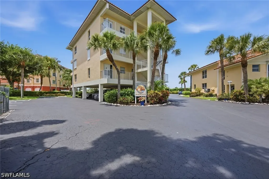 816 W Elkcam Circle Marco Island FL 34145