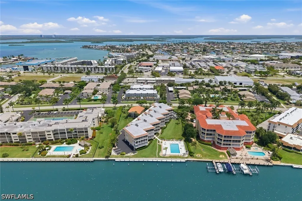 816 W Elkcam Circle Marco Island FL 34145