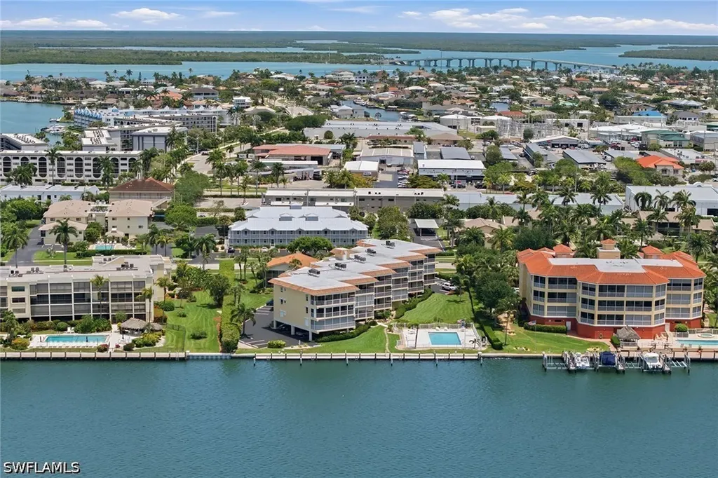 816 W Elkcam Circle Marco Island FL 34145