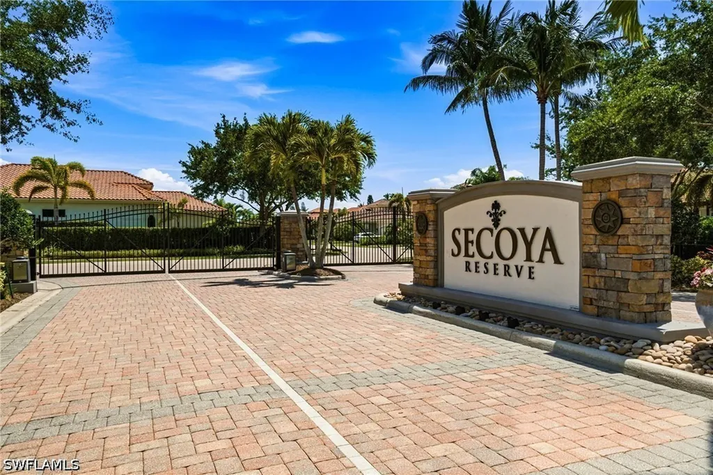 15910 Secoya Reserve Circle Naples FL 34110