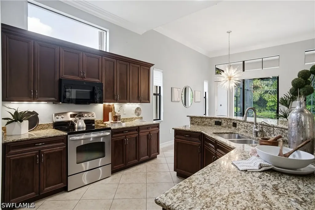 15910 Secoya Reserve Circle Naples FL 34110