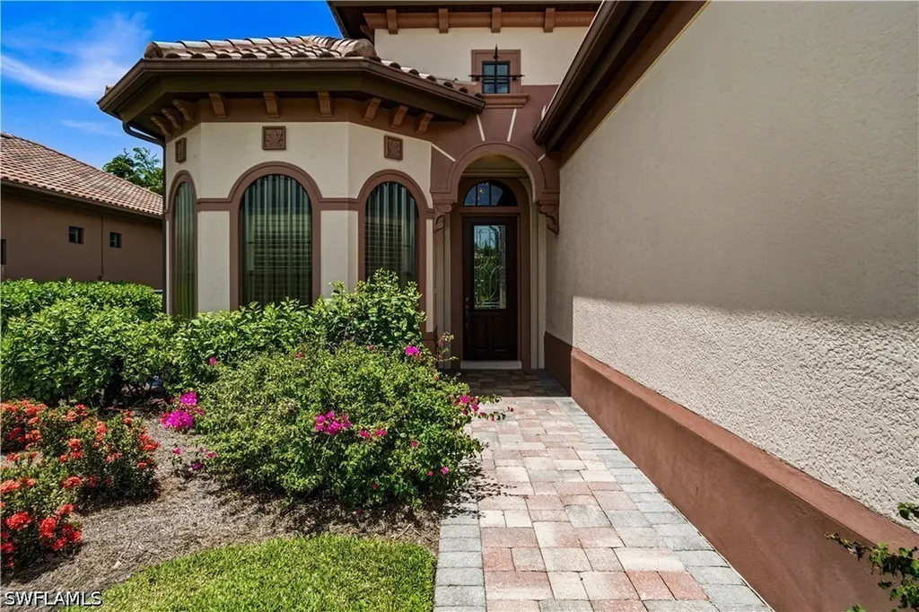 15910 Secoya Reserve Circle Naples FL 34110