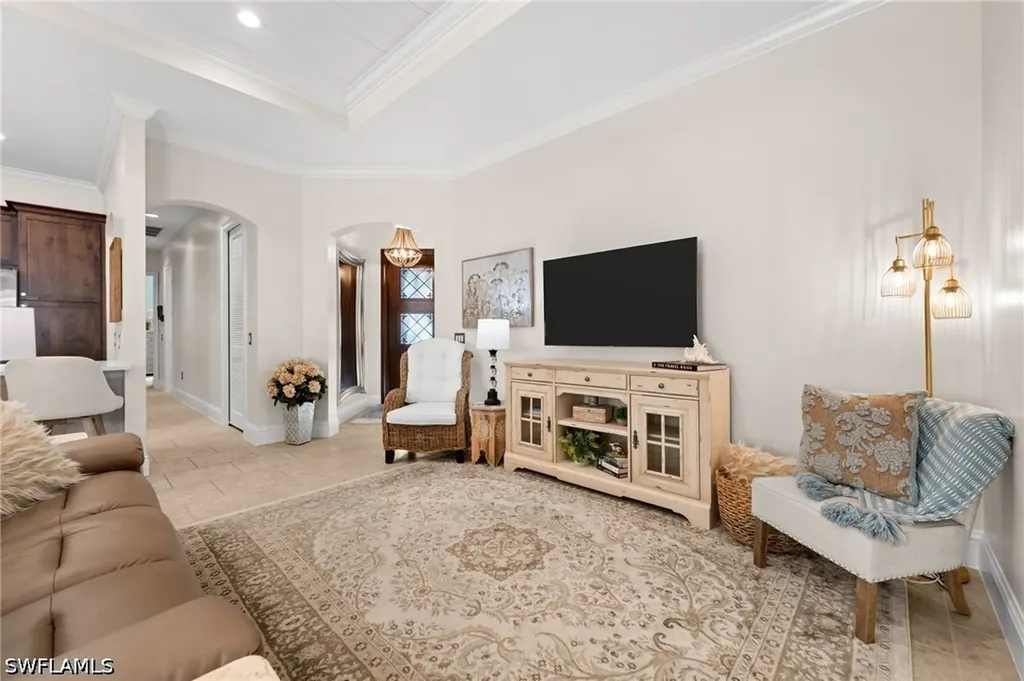 8000 Cordoba Place Naples FL 34113