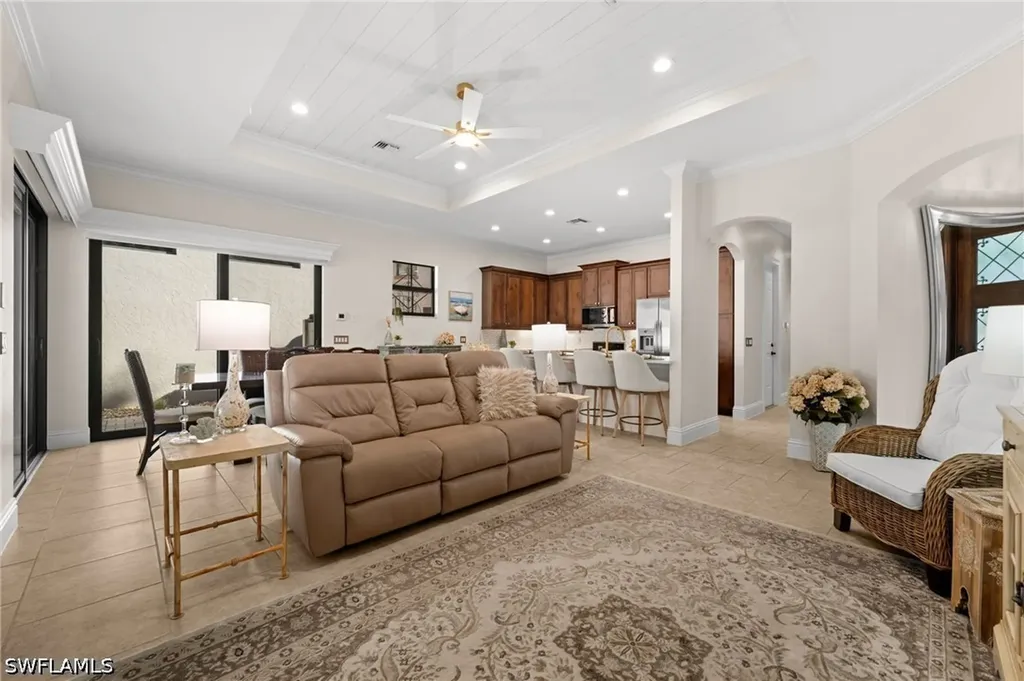 8000 Cordoba Place Naples FL 34113